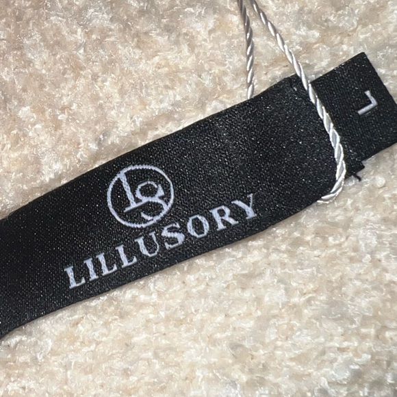 lillusory- Cream quarter zip - Picture 5 of 6